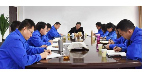 長嶺電氣黨委書記、董事長趙剛強到紡電公司調(diào)研時強調(diào) 盤活有效資產(chǎn) 深化改革改制